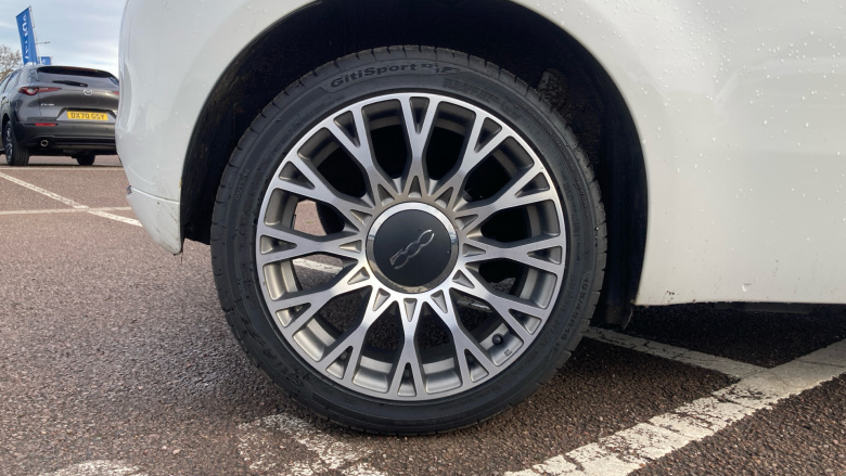 Fiat 500 1.0 Mild Hybrid Dolcevita Plus 3dr Petrol Hatchback